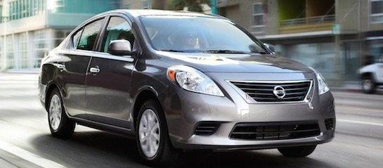 Nissan Tiida - Tricolor Car Rental Costa Rica